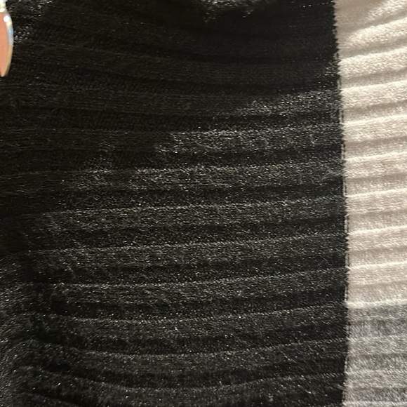 Colorblock Ribbed Women's Sweater - Picture 3 of 3